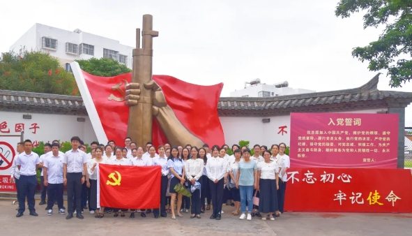 庆祝党的生日，港澳一马正特这样做！